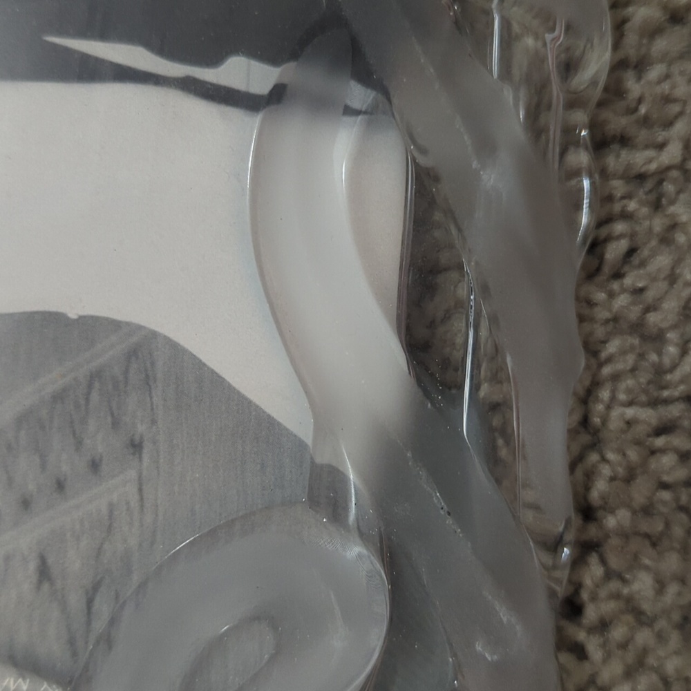 Glass Picture Frame - Picture 4 of 5